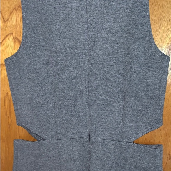 Dress with side cut out - Picture 6 of 6